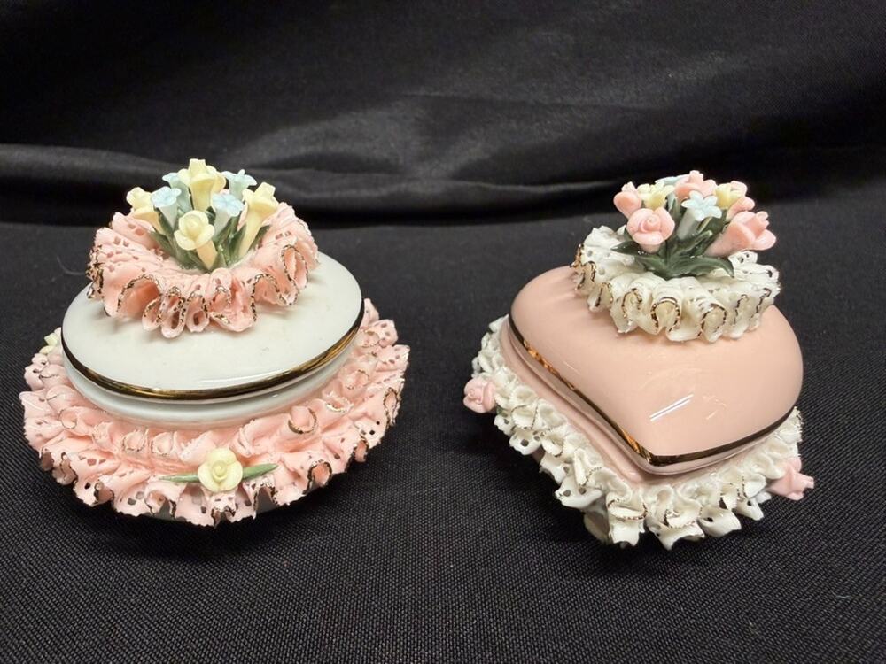 Set of 2 capodimonte porcelain trinket/jewelry boxes pink flowers heart Italy